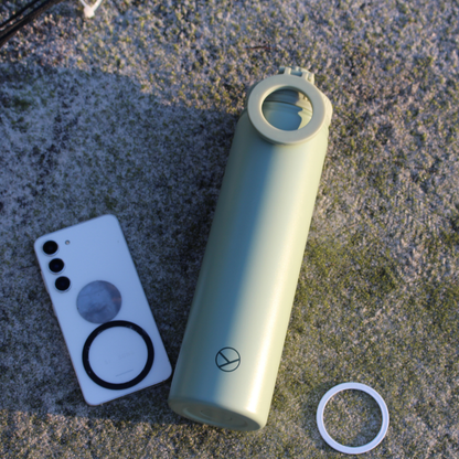 magsafe tripod waterbottle for tennis and pickleball racquet view